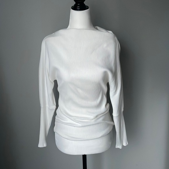 Fashion Nova White Top - Picture 1 of 6